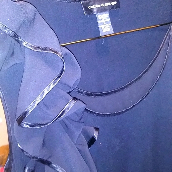 #154💞💞💞cable & Gauge Sexy Style Black Sleeveless Top - Picture 2 of 8